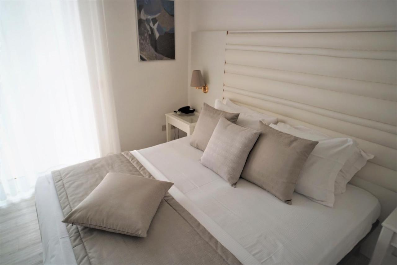 Hotel Rossini 4S Λινιάνο Σαμπιαντόρο Εξωτερικό φωτογραφία