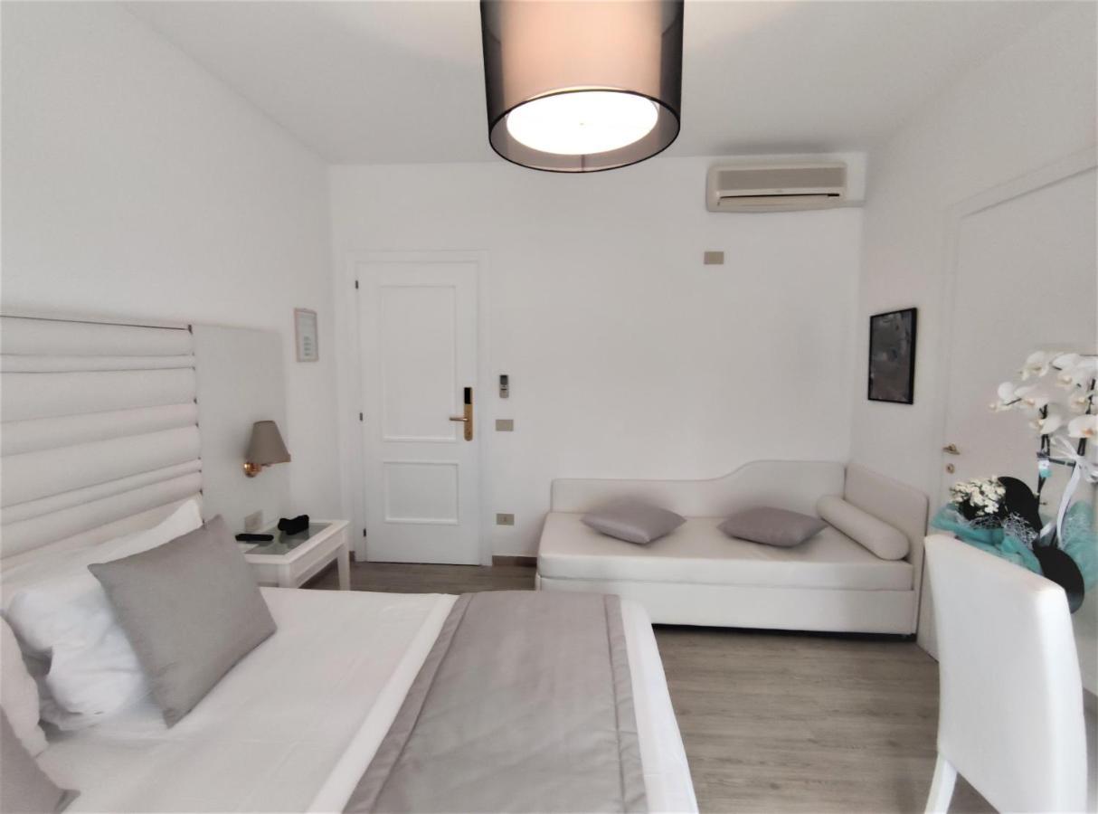 Hotel Rossini 4S Λινιάνο Σαμπιαντόρο Εξωτερικό φωτογραφία