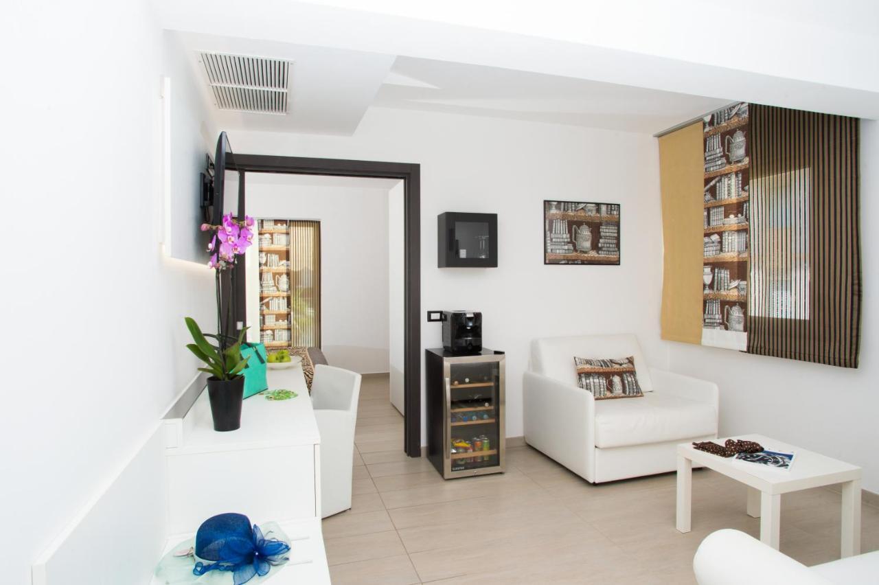 Hotel Rossini 4S Λινιάνο Σαμπιαντόρο Εξωτερικό φωτογραφία