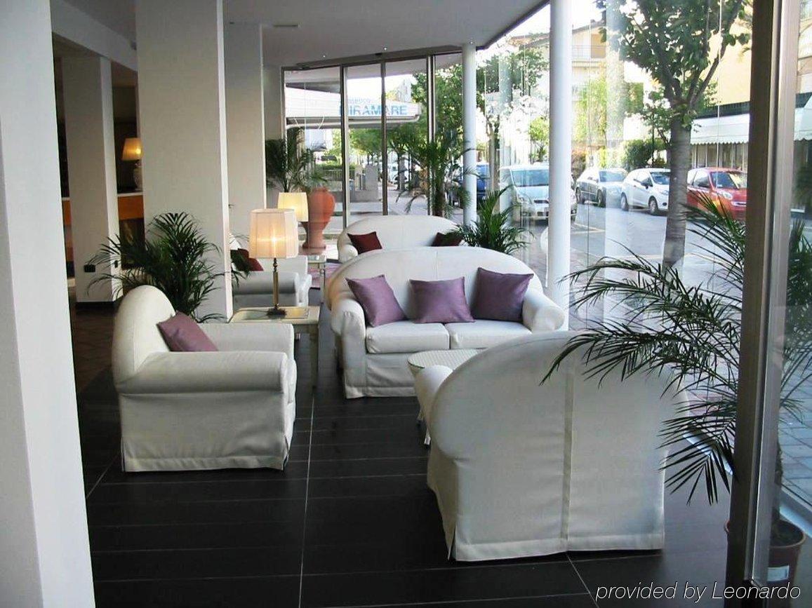 Hotel Rossini 4S Λινιάνο Σαμπιαντόρο Εξωτερικό φωτογραφία