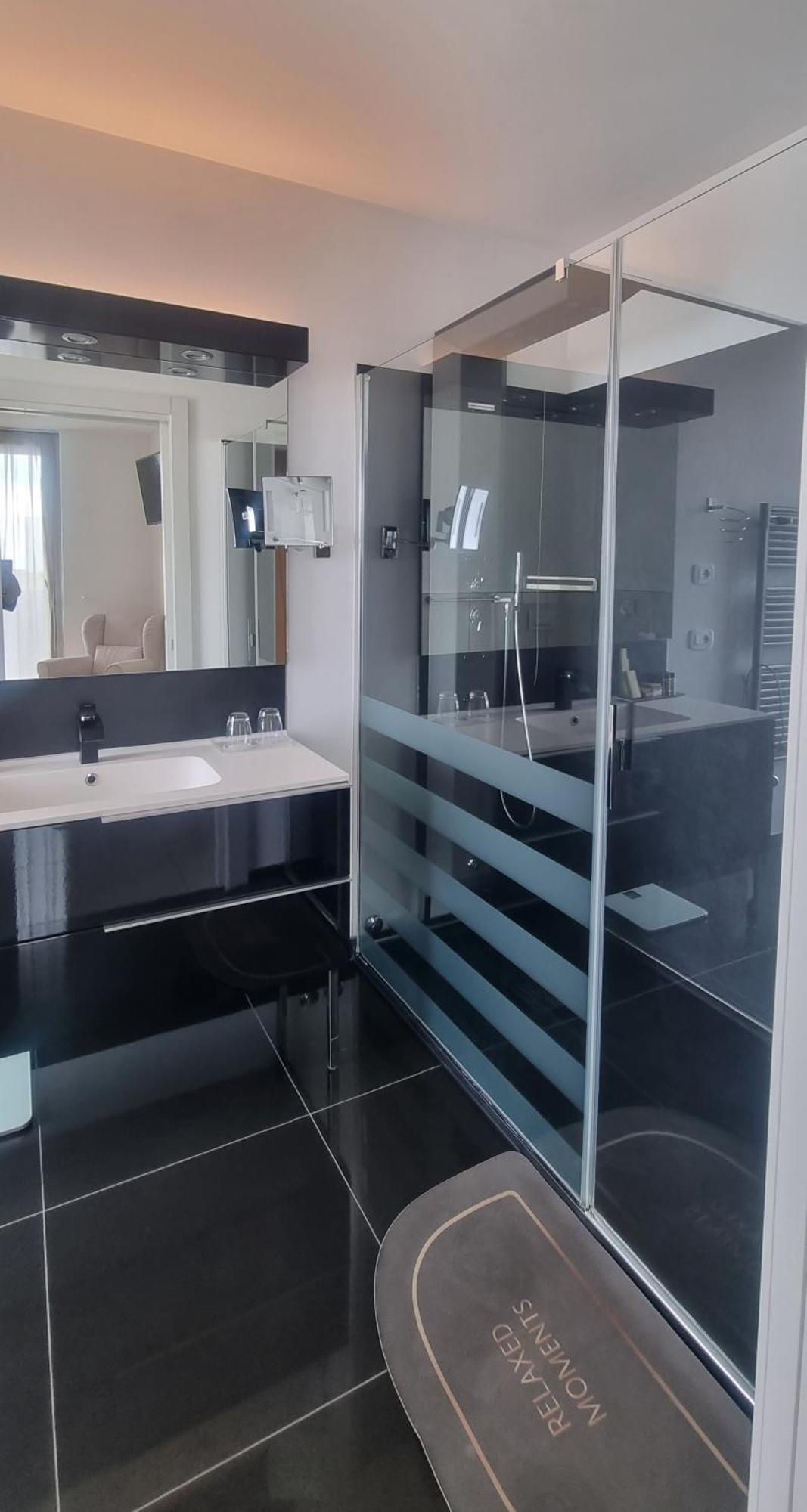 Hotel Rossini 4S Λινιάνο Σαμπιαντόρο Εξωτερικό φωτογραφία
