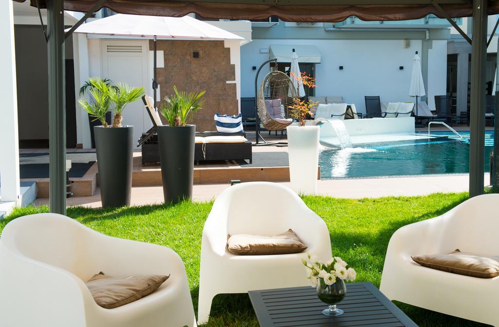 Hotel Rossini 4S Λινιάνο Σαμπιαντόρο Εξωτερικό φωτογραφία