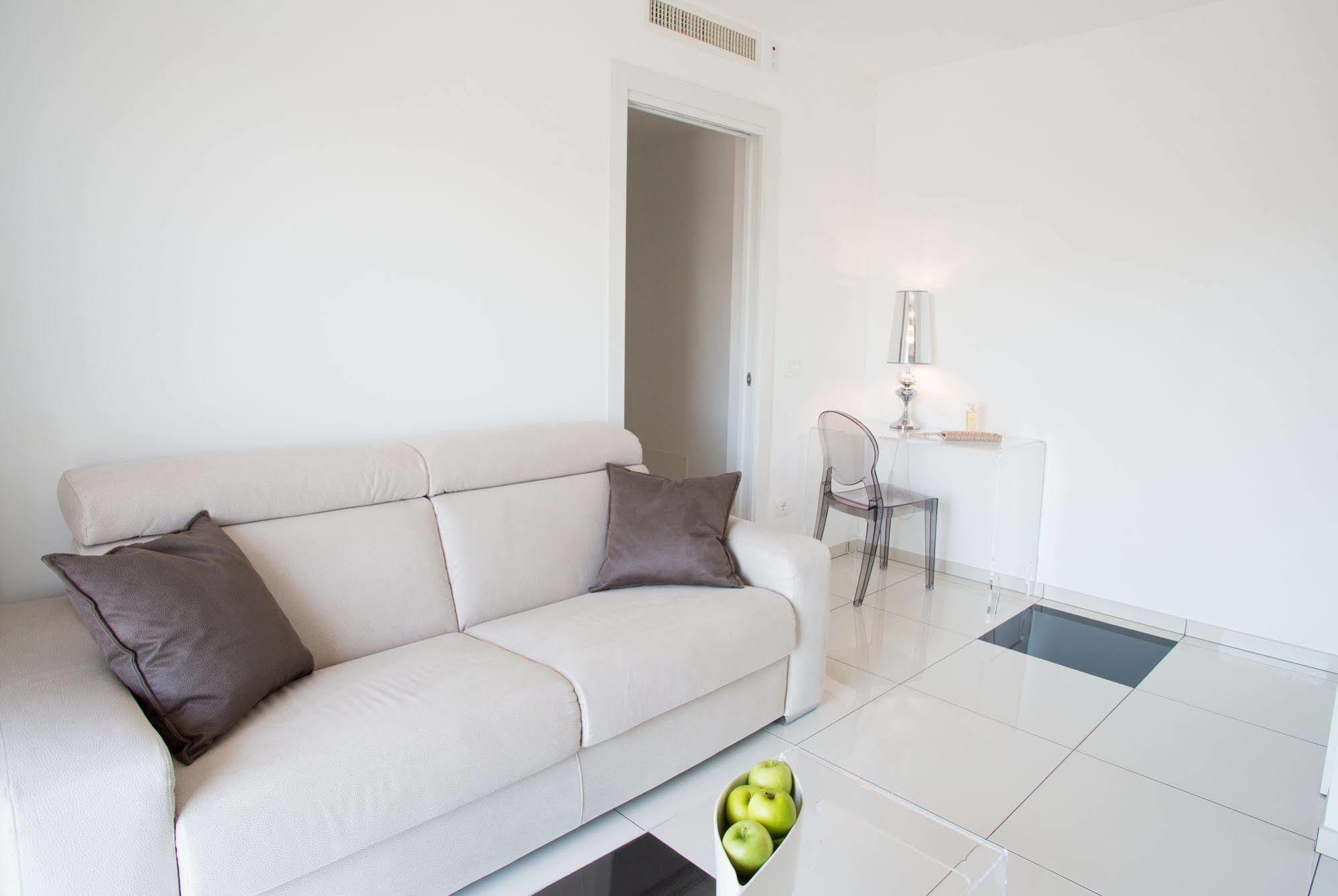 Hotel Rossini 4S Λινιάνο Σαμπιαντόρο Εξωτερικό φωτογραφία