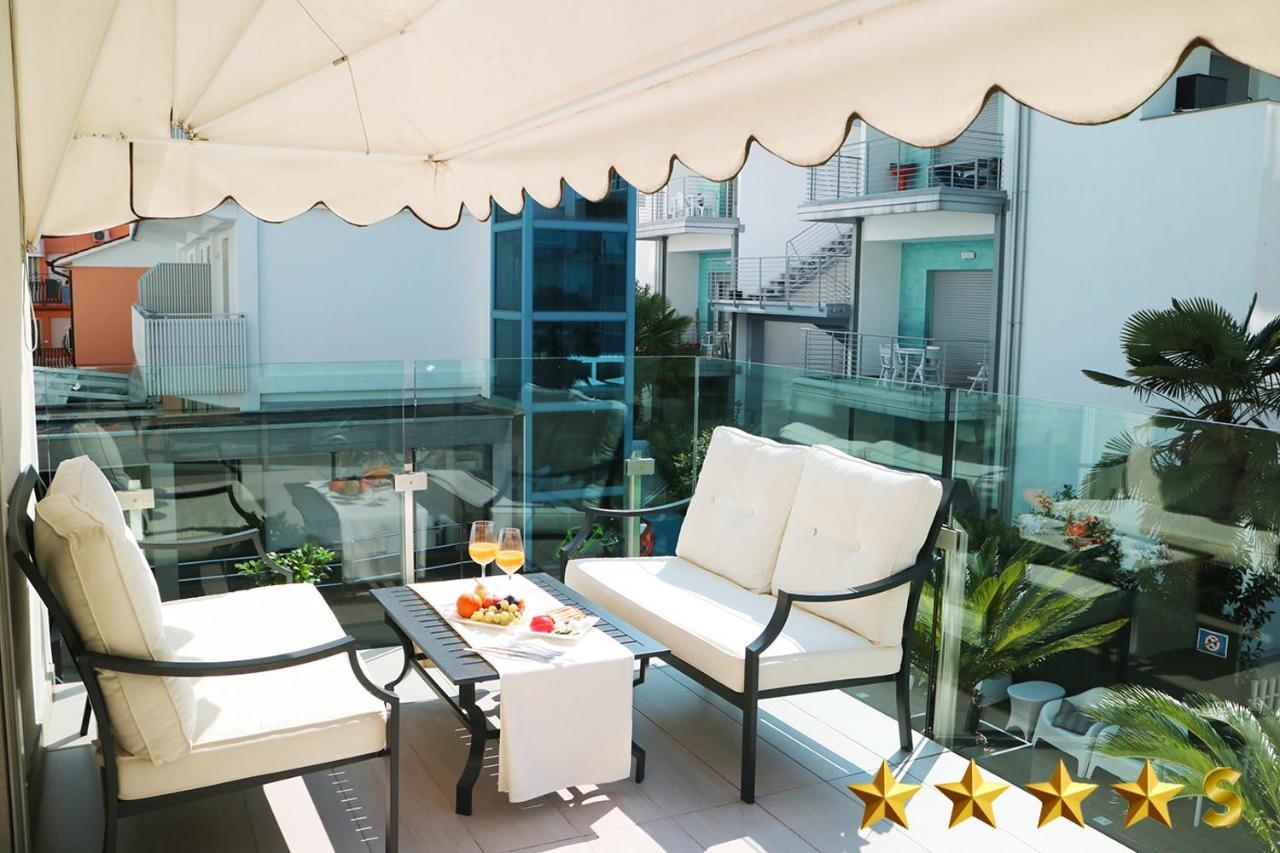 Hotel Rossini 4S Λινιάνο Σαμπιαντόρο Εξωτερικό φωτογραφία