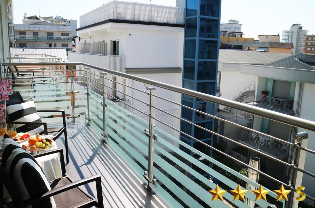 Hotel Rossini 4S Λινιάνο Σαμπιαντόρο Εξωτερικό φωτογραφία